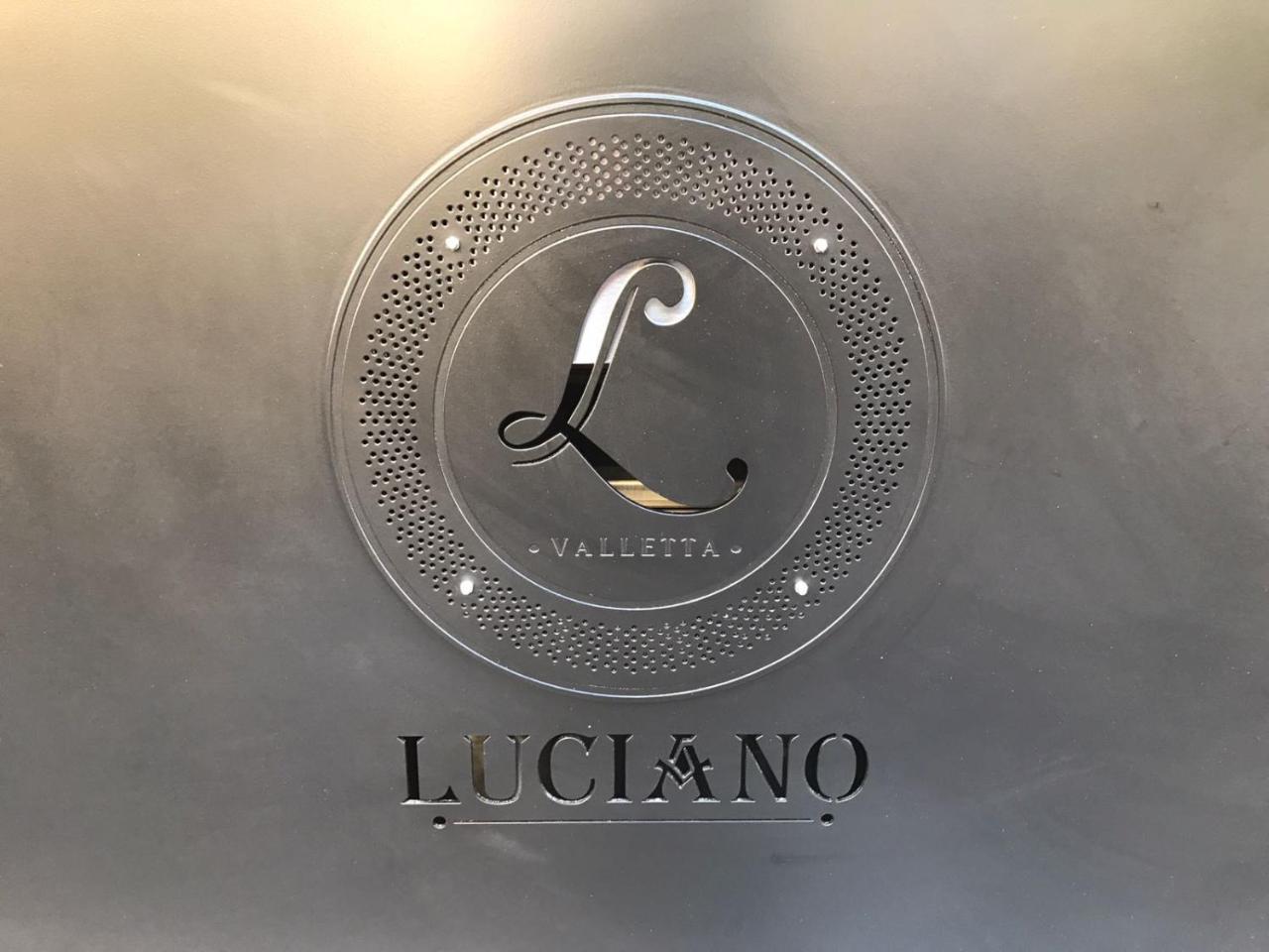 Luciano Valletta Boutique Exterior photo