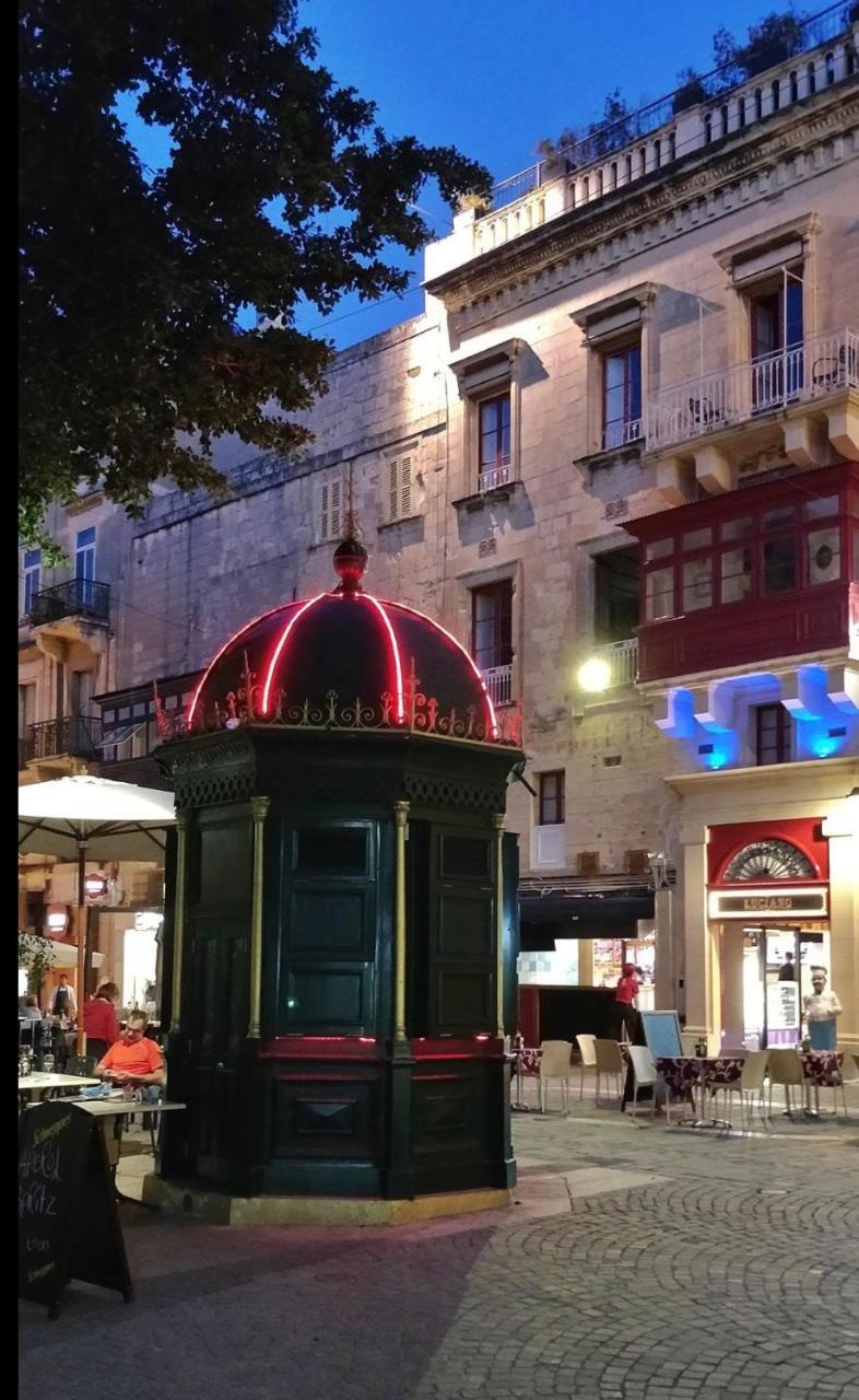 Luciano Valletta Boutique Exterior photo